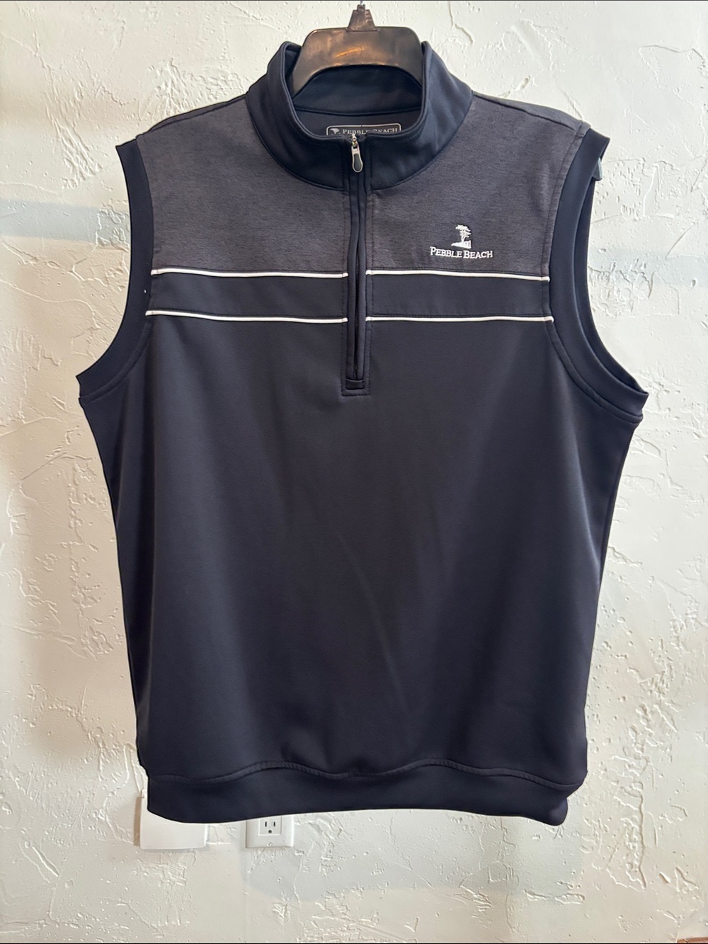 Pebble Beach Men's Sleeveless Quarter-Zip Vest - Black and Charcoal